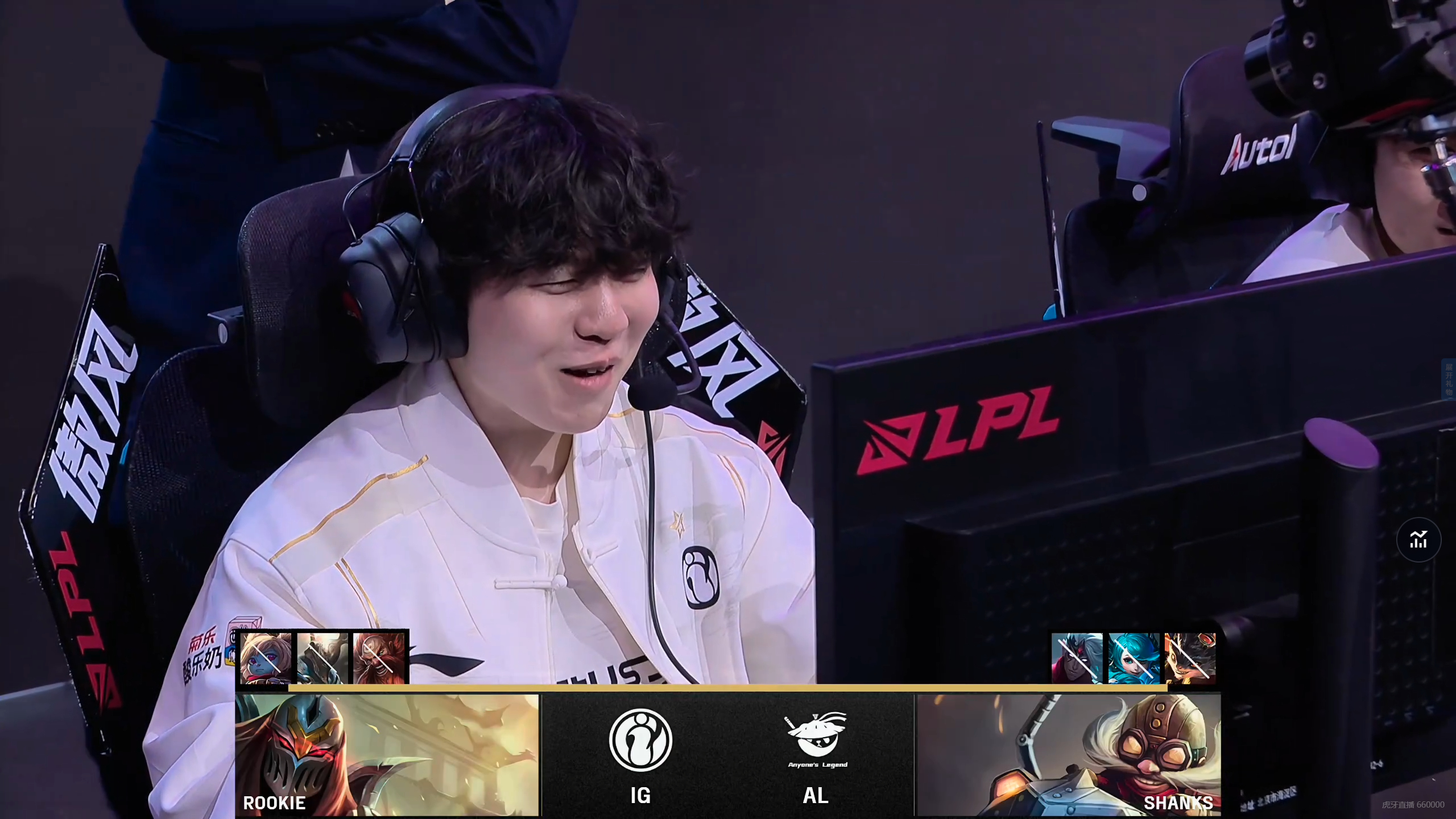 100T力克FNC，Peanut开启传奇时刻峡谷大战成都决赛之夜，引爆全场热议