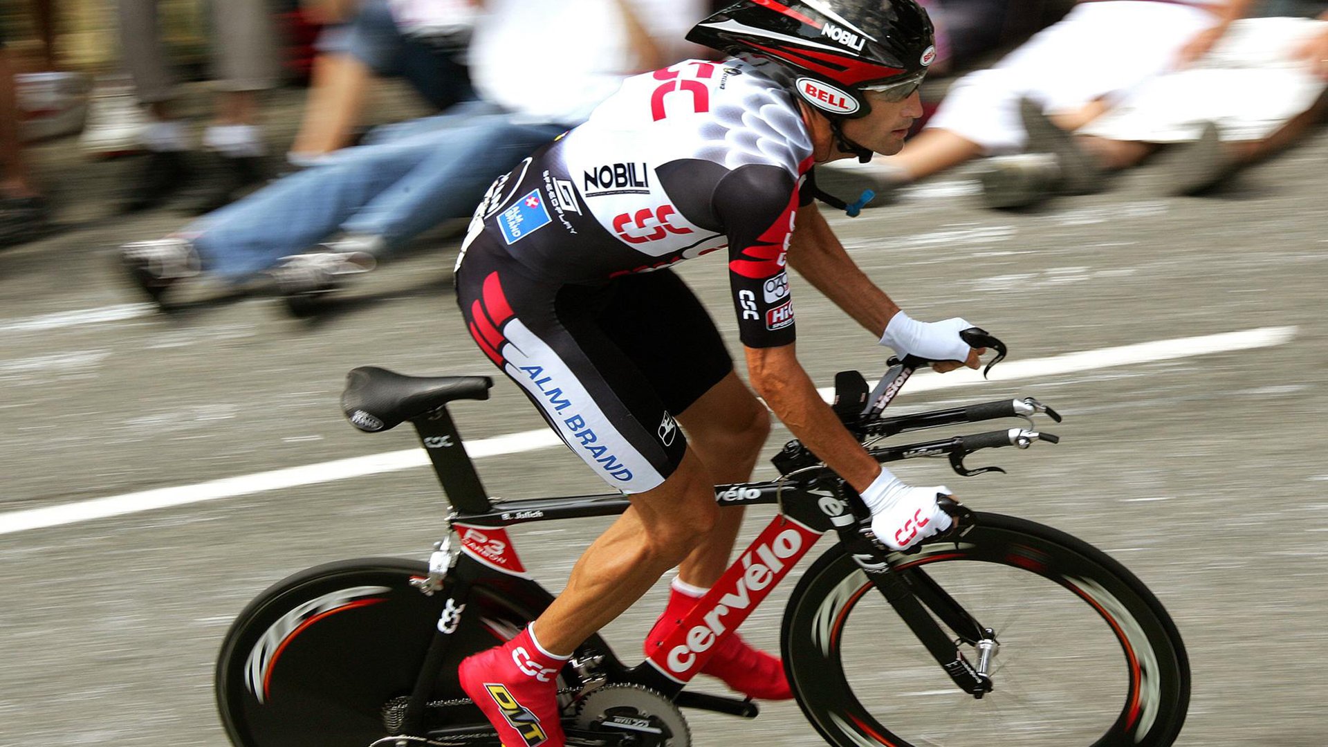 中场魔术师赖斯,用慢镜头思维拆解巴拉圭的闪电战