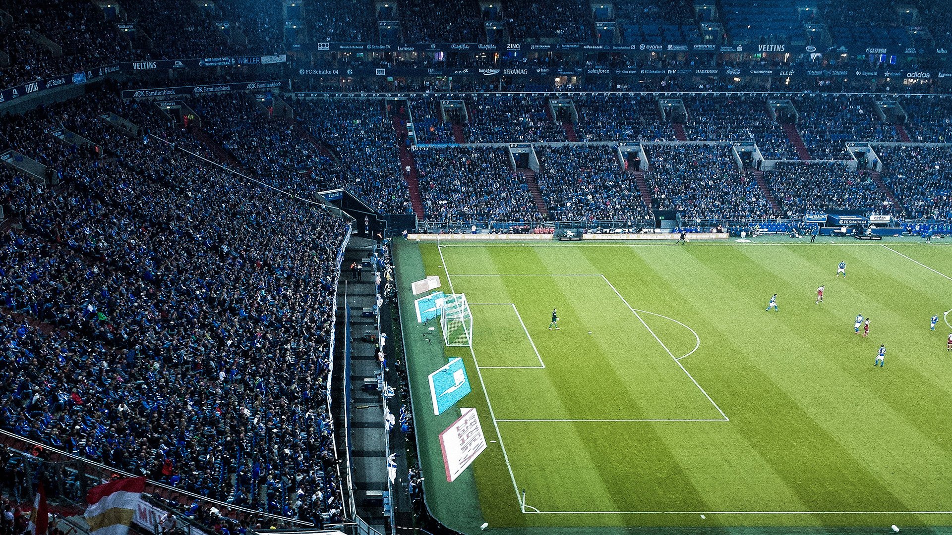 今日凌晨，绿茵场与波士顿花园同时封神，巴尔韦德的轰鸣与伊布的绝唱